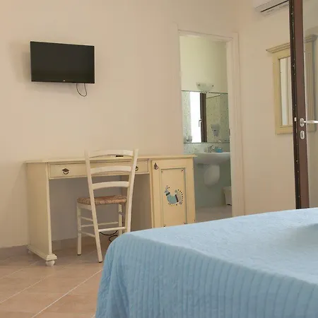 Baia Delle Mimose Aparthotel