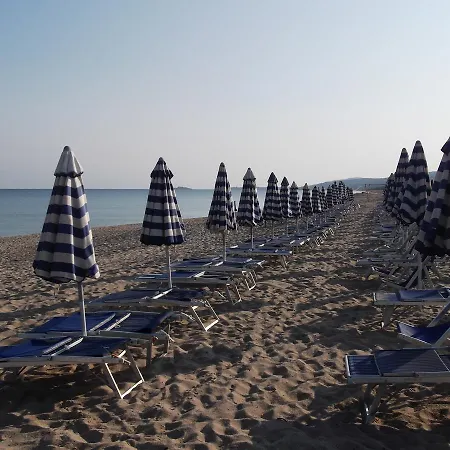 Baia Delle Mimose 3* 巴德希