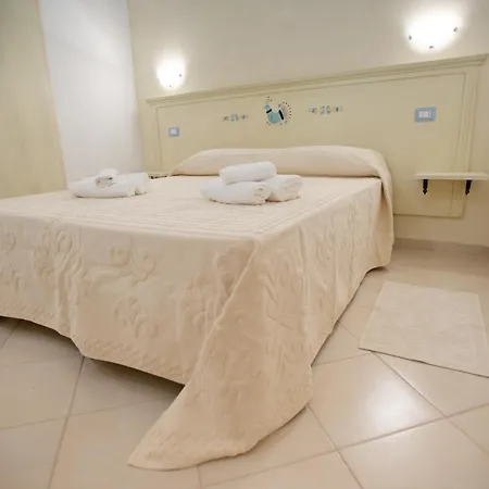 Aparthotel Baia Delle Mimose 3*